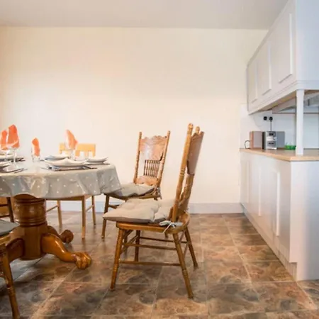 3-bed House In With Panoramic Hillside Se Feriehus *