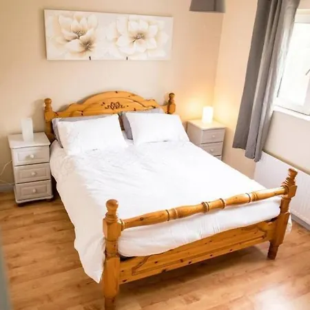 3-bed House In With Panoramic Hillside Se Feriehus *